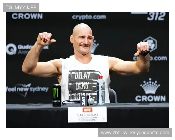 UFC拳手怒吼逼得对手后退——力量与心理的极致较量