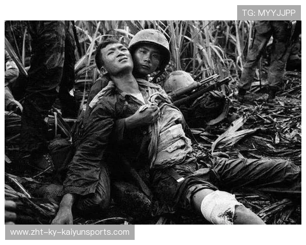 三次击倒仍站起来继续战斗