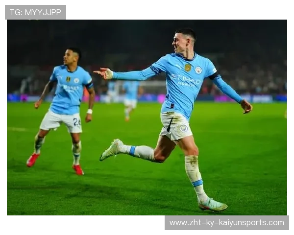 福登与德布劳内的传导配合屡次创造机会,福登父亲 福登与德布劳内的传导配合屡次创造机会,福登父亲